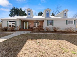 181 Asbury Mill Rd, Cleveland, GA 30528