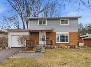 24 Austin St, Quinte West, ON K8V 1Z4
