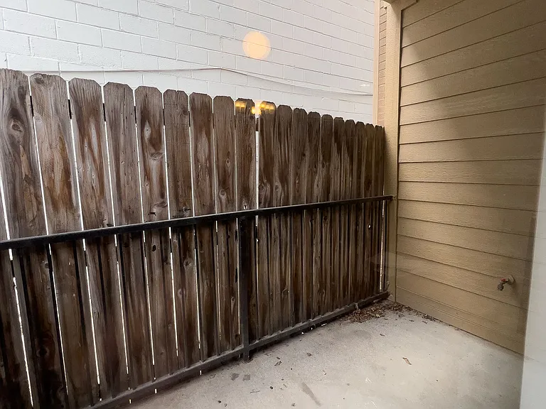 2802 Nueces St #112 — Photo 3