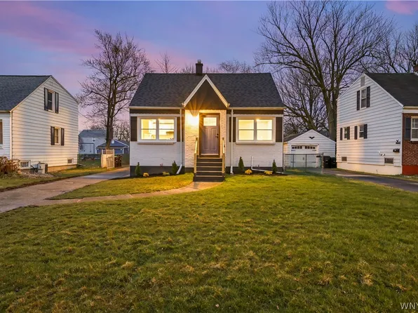 292 Lowell Rd, Buffalo, NY 14217