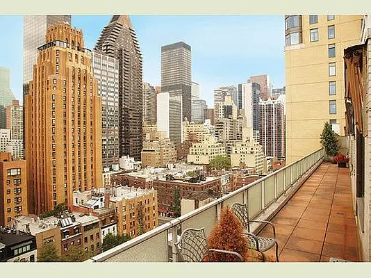 Sold by Stribling | media 4