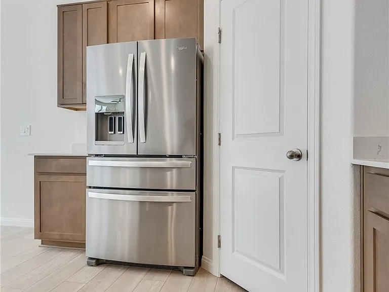 4225 Zilker Park Ave — Photo 19