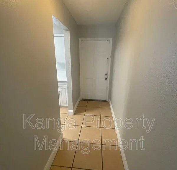 4329 Cocoanut Rd — Photo 5