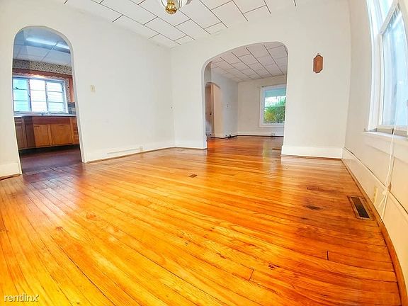 F1 Dining Room to Kitchen and Living Room