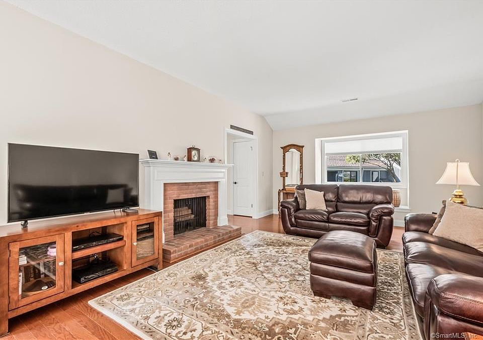 Heritage Village Apartments Southbury, CT Zillow