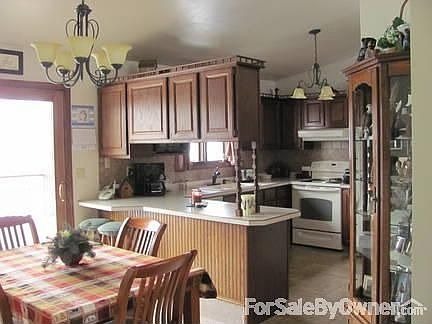 Kitchen / Dining