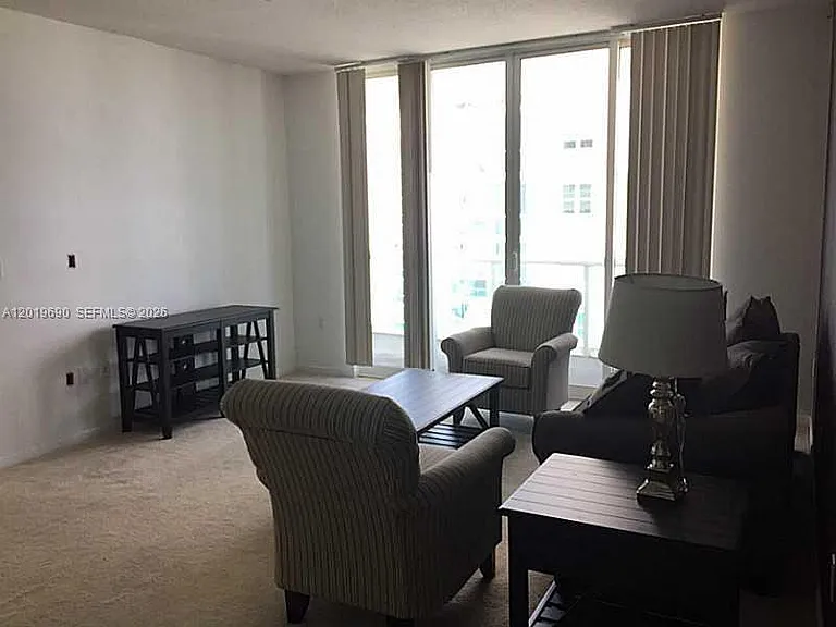 7900 Harbor Island Dr #1010 — Photo 6
