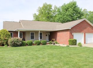 1675 W Twin Oaks Dr, North Vernon, IN 47265