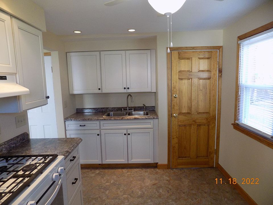 824 Adams St Apartment Rentals Elmira, NY Zillow