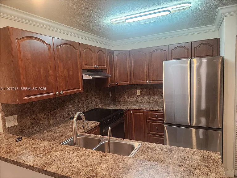 7184 Sportsmans Dr #7184 — Photo 6