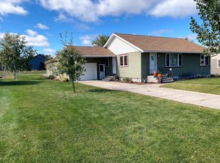 309 7th St SW, Wadena, MN 56482