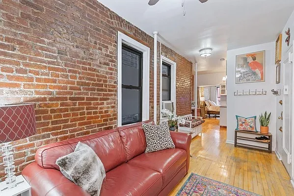 Sold by Maz Group NY | media 3