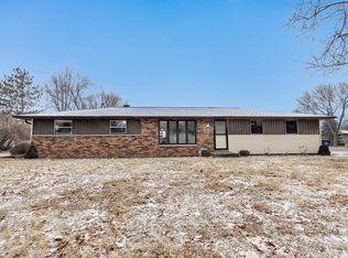 2880 Lumber Ln, Green Bay, WI 54313