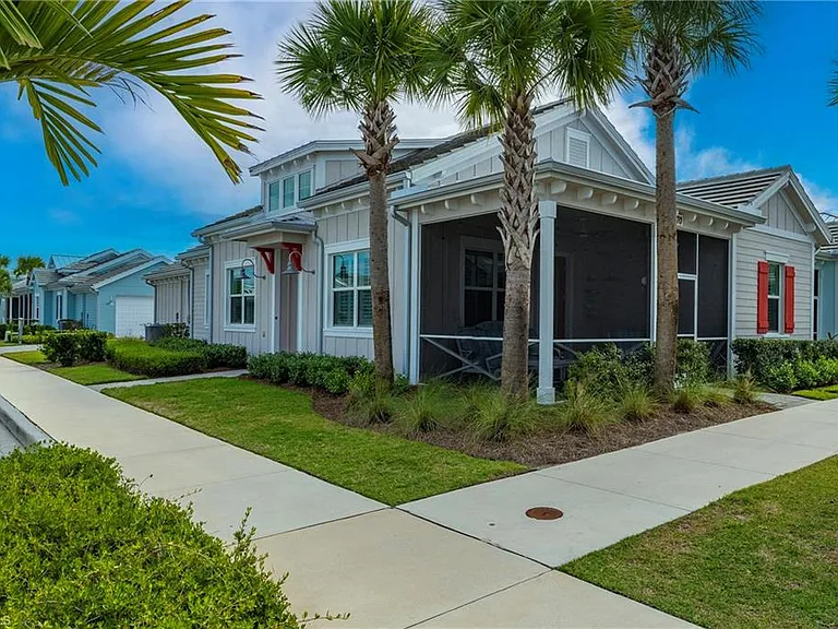 7270 Saona Ct — Photo 24