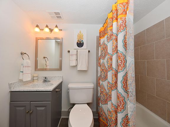Spacious Bathroom