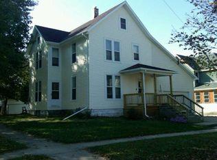 320 Poplar St, Dixon, IL 61021