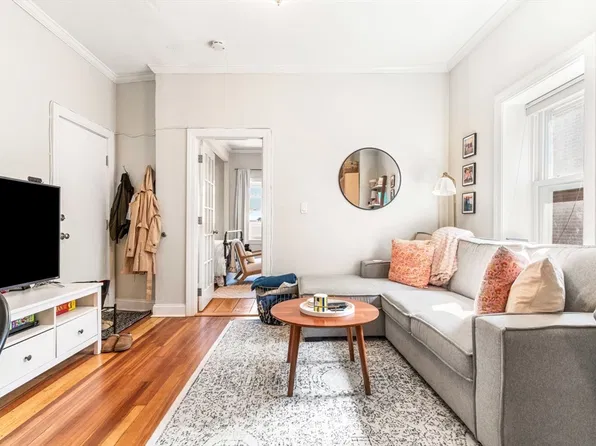 291 W 3rd St #3, South Boston, MA 02127
