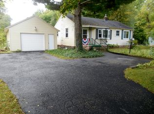 2054 Wise Rd, North Canton, OH 44720