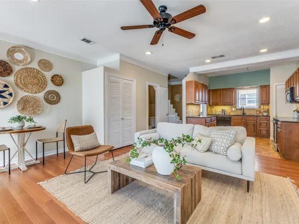 2727 Shelby Ave APT K, Dallas, TX 75219