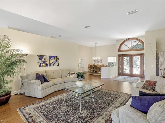 3rd image of 25070 Pennyroyal Dr