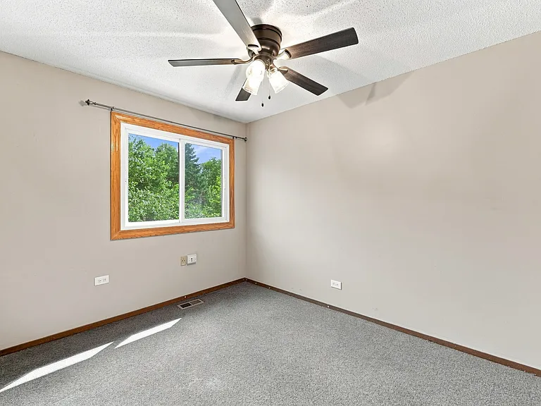 15 Brittany Ln — Photo 14