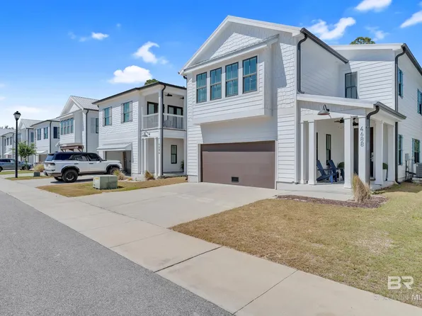 4688 Casablanca Dr, Orange Beach, AL 36561