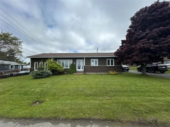 176 Main Street, Grand Falls-Windsor, NL A2B1A2