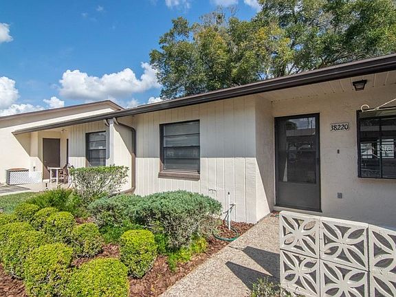 2nd image of 38220 Boxwood Dr