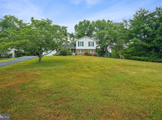 8005 Hilton Rd, Gaithersburg, MD 20882