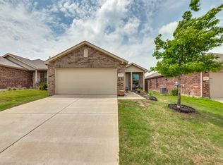 2819 Highgarden Trl, Crandall, TX 75114