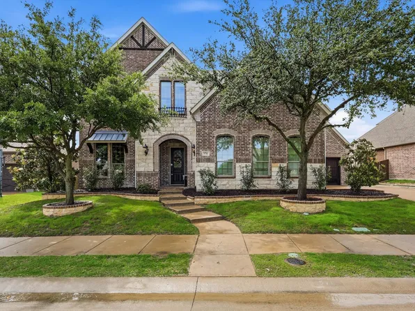 576 Featherstone Dr, Rockwall, TX 75087