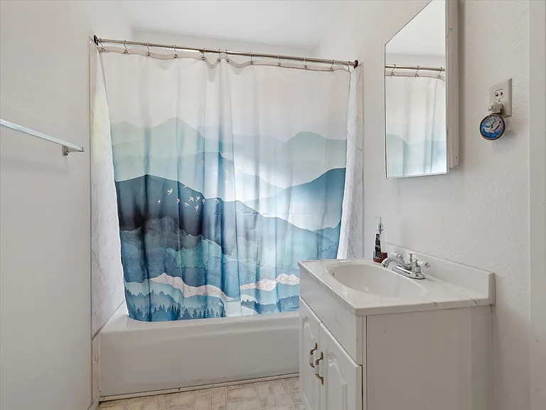 45695 Lauri Ln — Photo 36