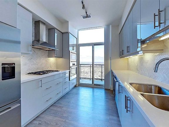 4th image of 3975 Grand Park Dr Unit 4806