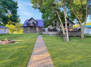 10 N Shore Dr, Garvin, MN 56132