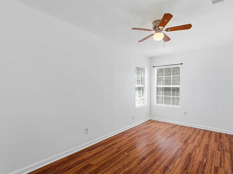 206 Oscar St — Photo 19