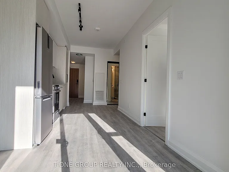 2369 Danforth Ave #318 — Photo 5