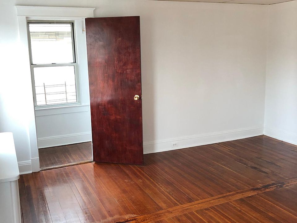 1st image of 664 Central Park Ave