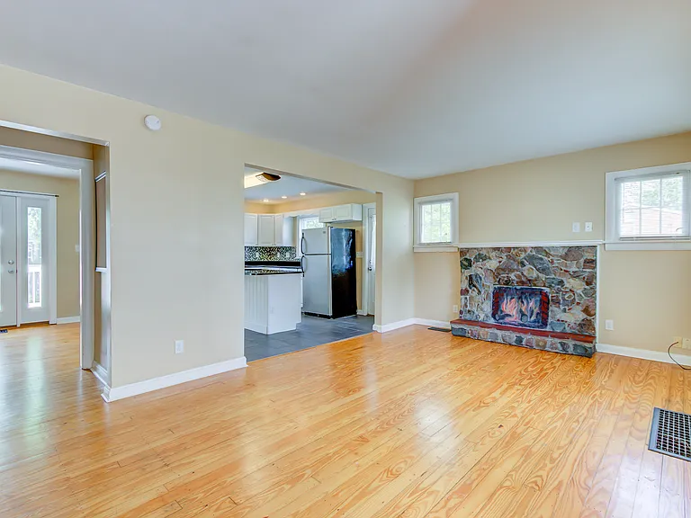 100 W Central Ave — Photo 9