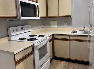 1599 Braley Rd APT 65, New Bedford, MA 02745