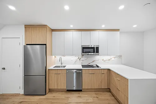 52 W 14th St #3 Photo 1