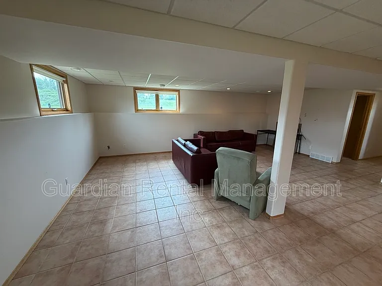 2196 Falconcrest Dr — Photo 28