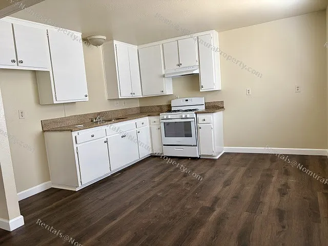 1201 S Montebello Blvd #B — Photo 3