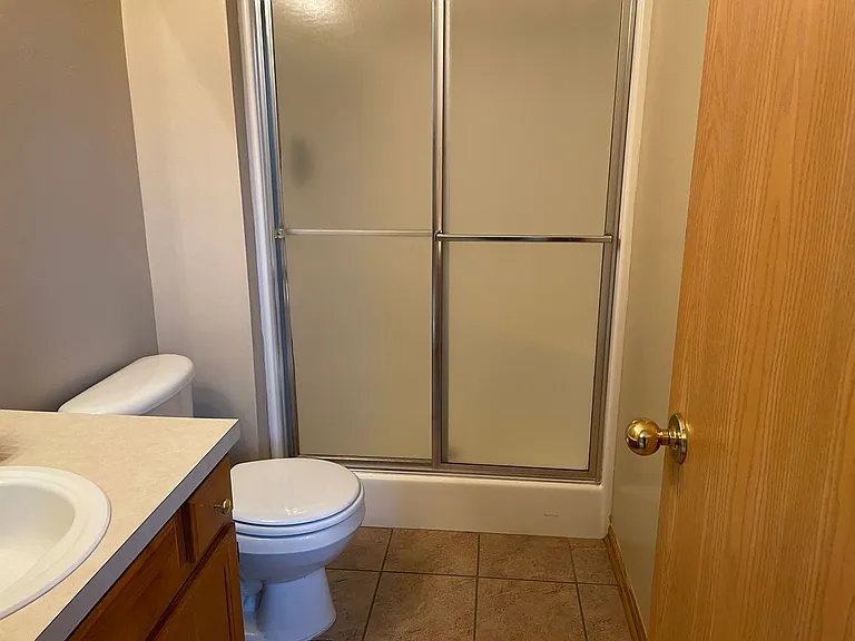 1704 Yorktown St — Photo 16