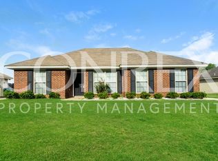 196 Bishop Dr, Millbrook, AL 36054
