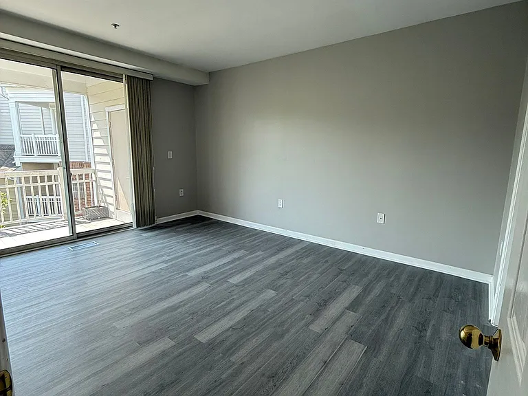 2203 Westcourt Ln #304 — Photo 7
