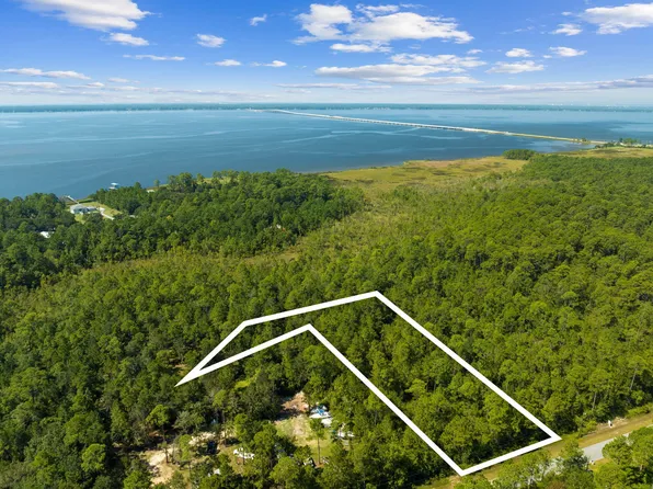 Jolly Bay Rd, Freeport, FL 32439