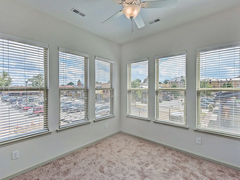 2nd image of 141 E Main St #28