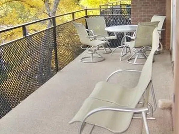 1200 Vine St APT 5D, Denver, CO 80206