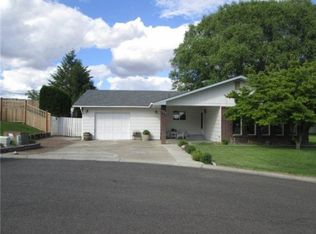501 Baker Dr, Zillah, WA