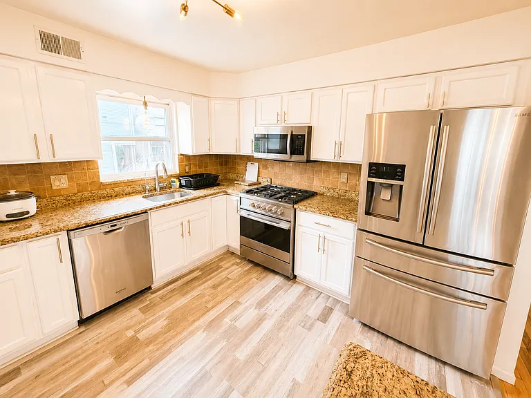 200 Lt Glenn Zamorski Dr — Photo 25